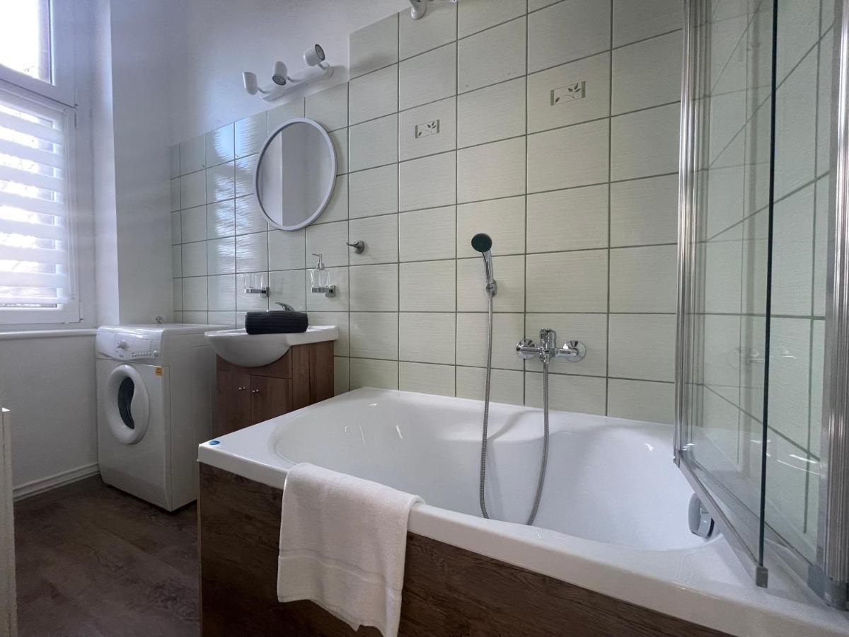 Przytulne Studio 3City W Sopocie Dla Czterech Osob Z Wanna By Noclegi Renters Сопот Экстерьер фото